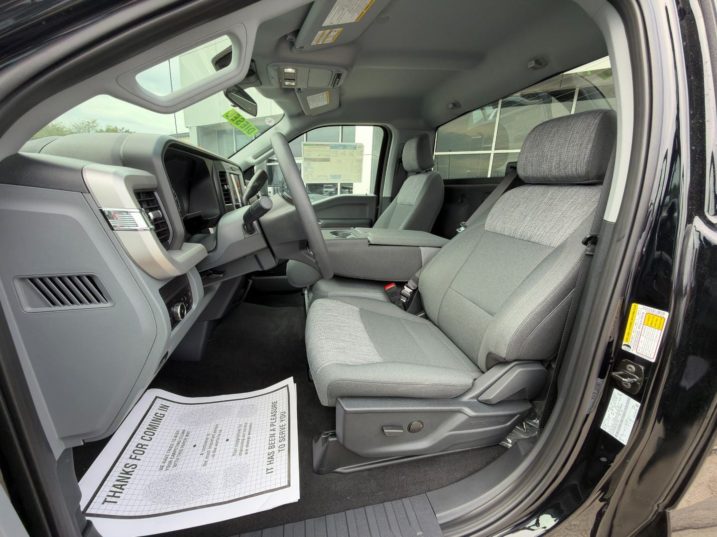 2027 Ford Super Duty F-350 DRW F-350® XLT
