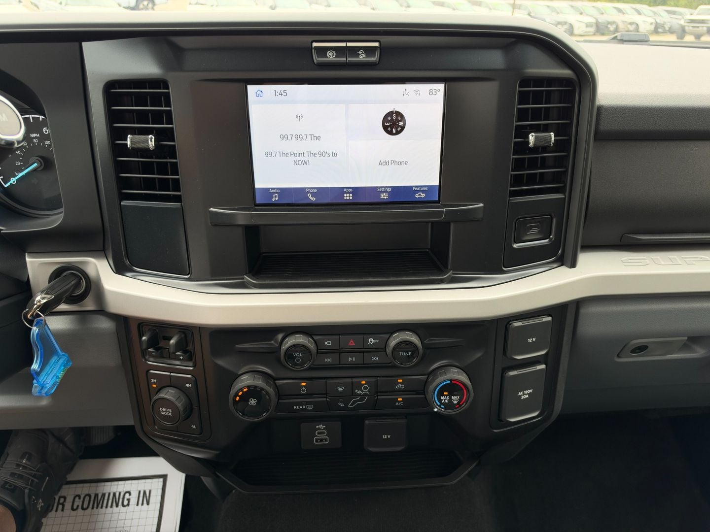 2027 Ford Super Duty F-350 DRW F-350® XLT