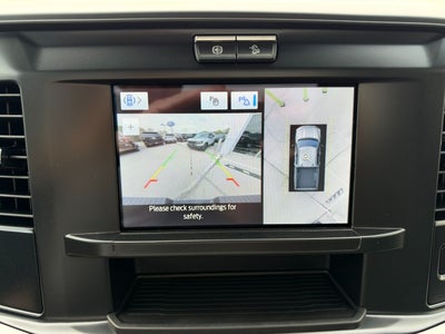 2027 Ford Super Duty F-350 DRW F-350® XLT