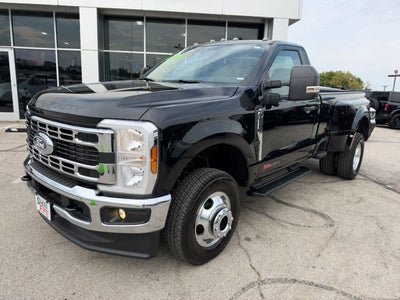 2027 Ford Super Duty F-350 DRW F-350® XLT
