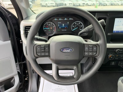 2027 Ford Super Duty F-350 DRW F-350® XLT