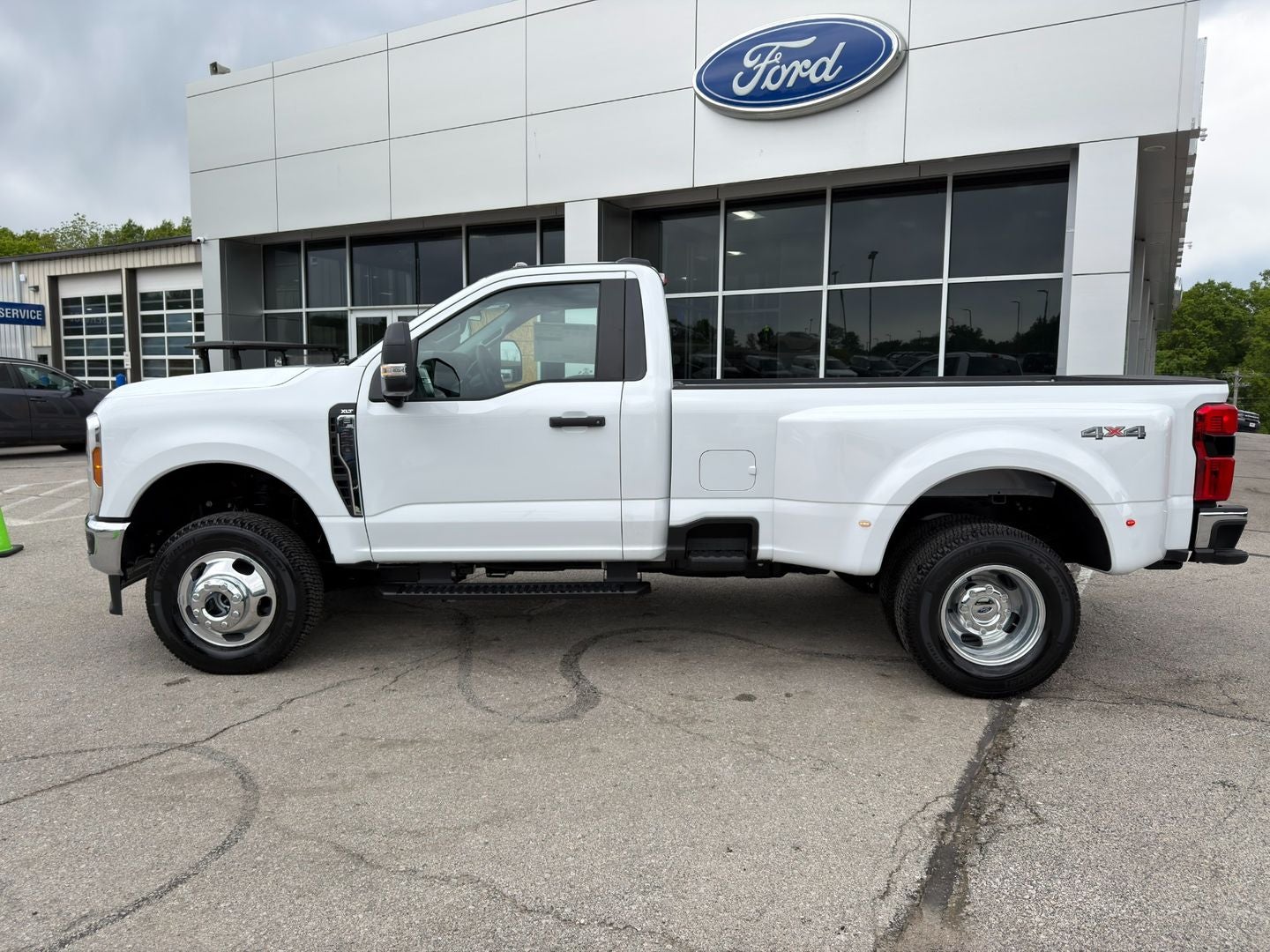 2026 Ford Super Duty F-350® XLT