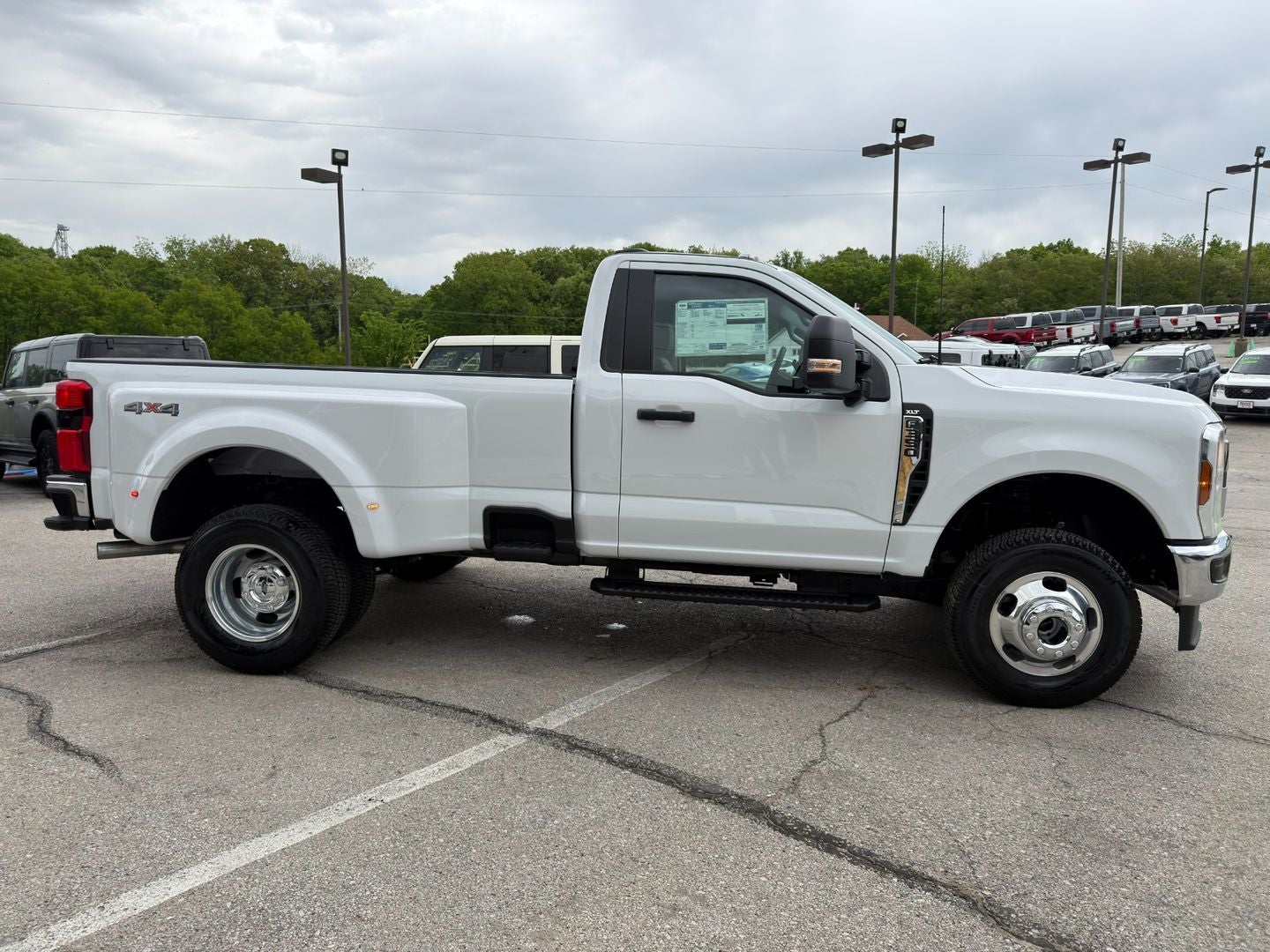 2026 Ford Super Duty F-350® XLT