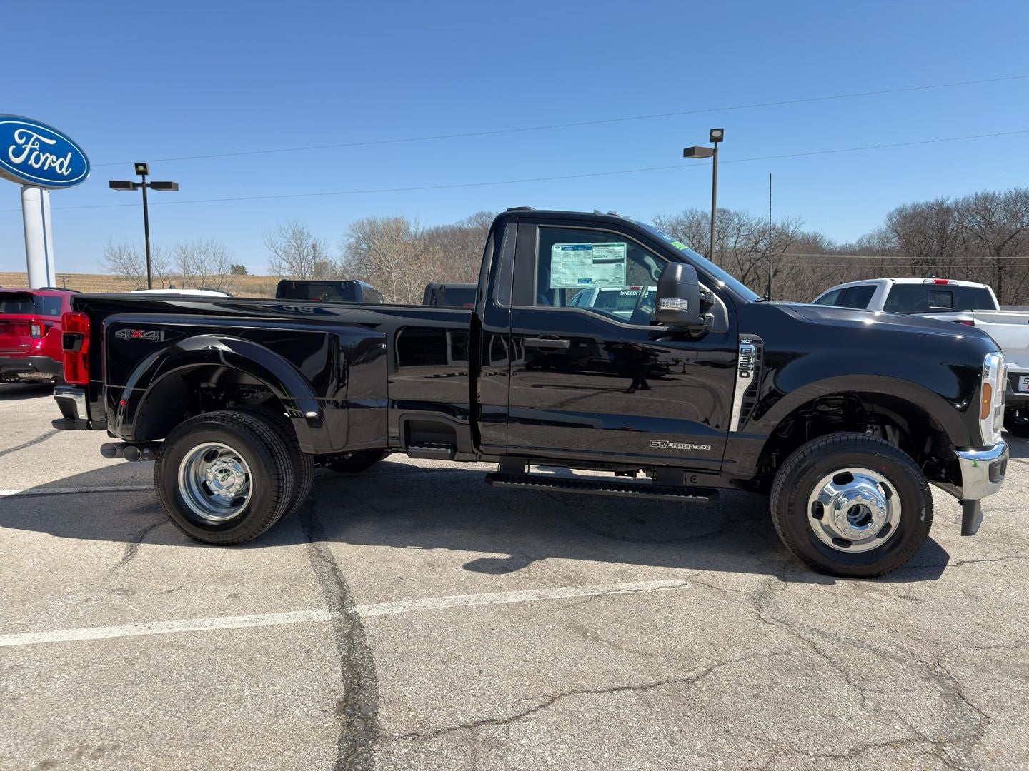 2026 Ford Super Duty F-350® XLT