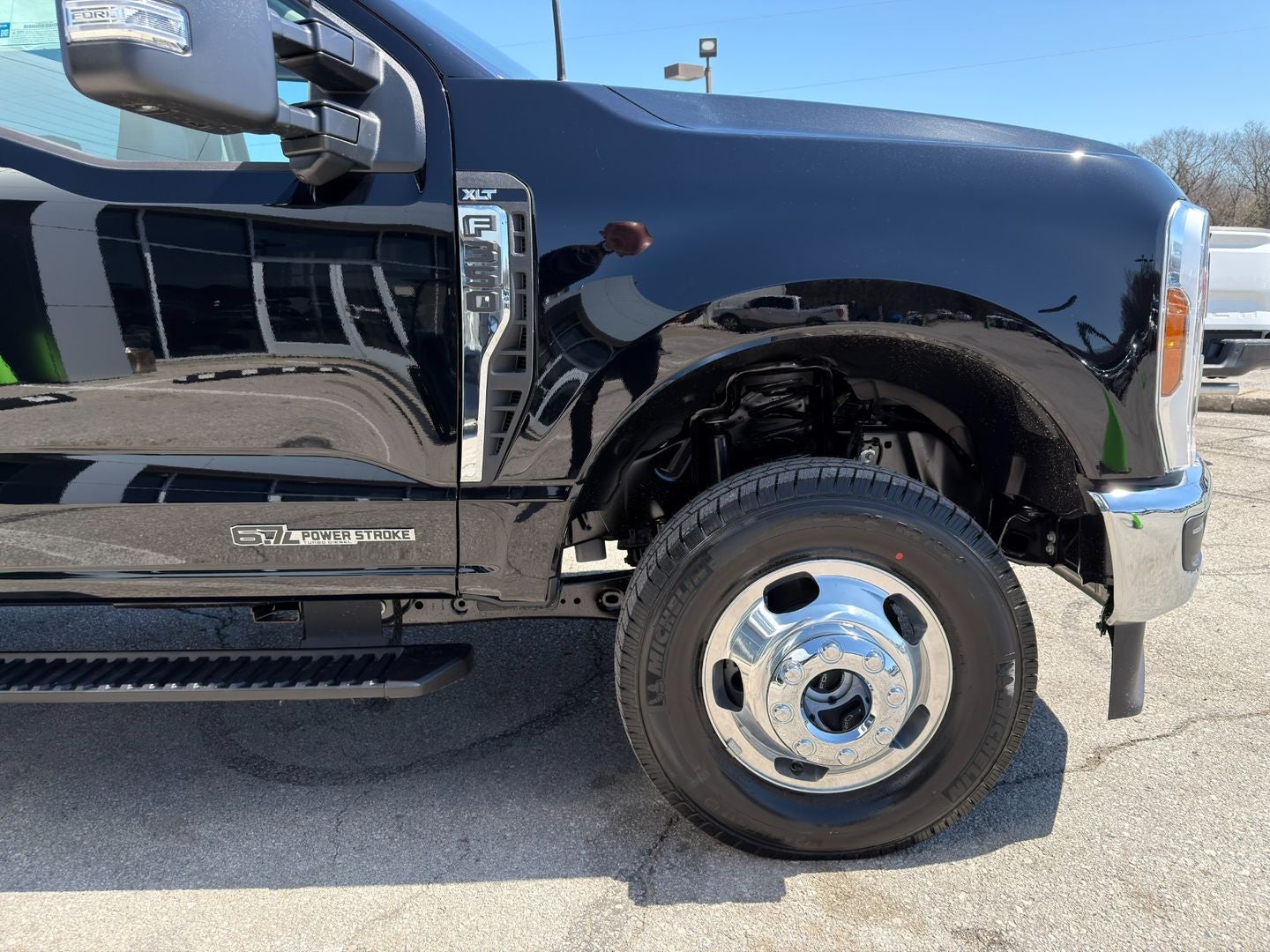 2026 Ford Super Duty F-350® XLT