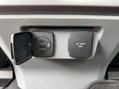 2023 Ford F-150 Lightning XLT