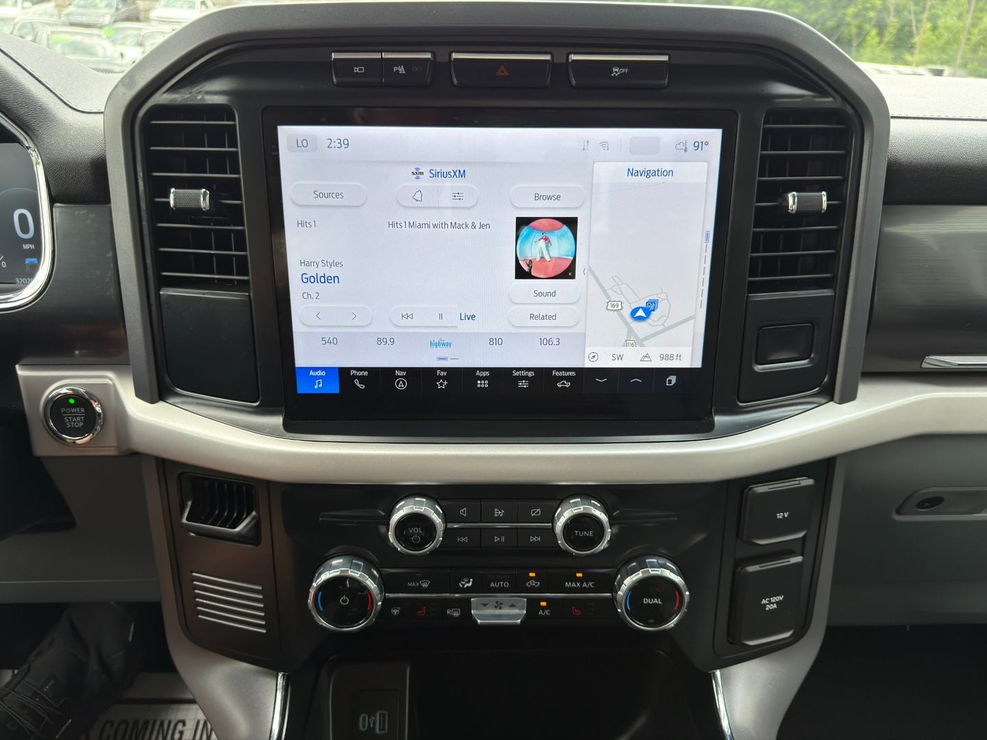 2023 Ford F-150 Lightning XLT
