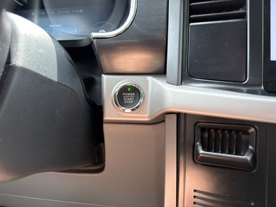 2023 Ford F-150 Lightning XLT