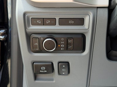 2023 Ford F-150 Lightning XLT