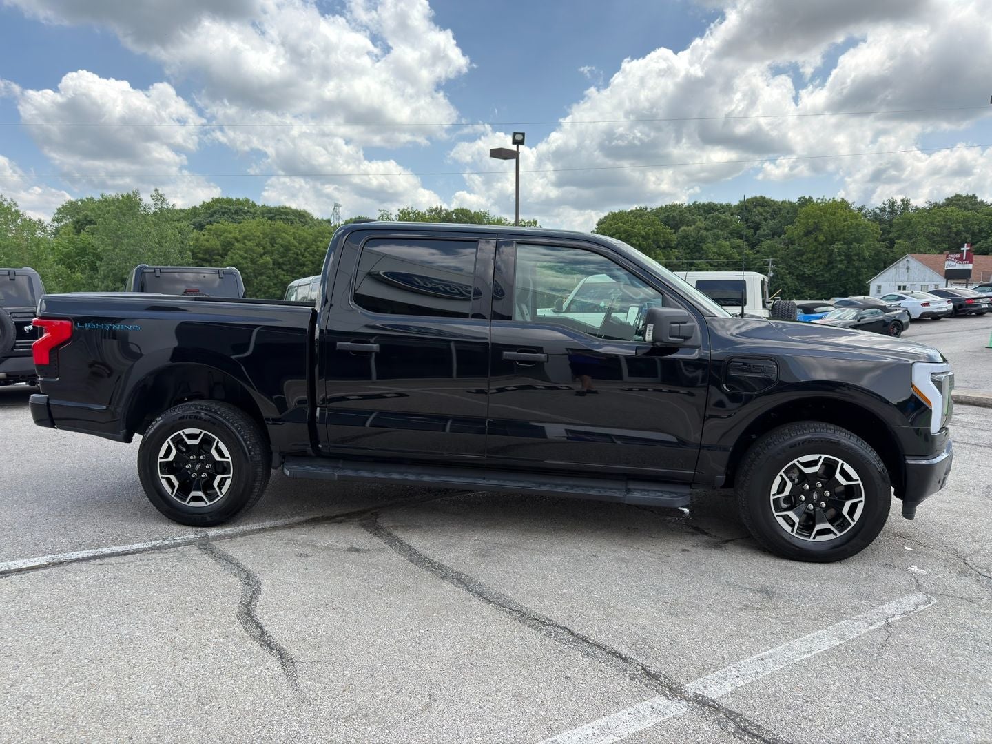 2023 Ford F-150 Lightning XLT