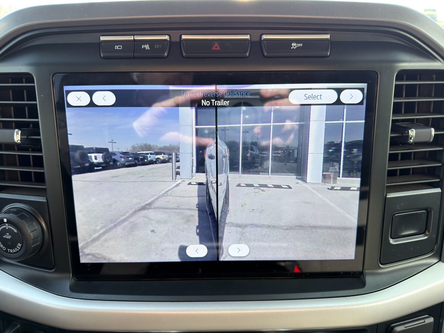 2023 Ford F-150 Lightning XLT