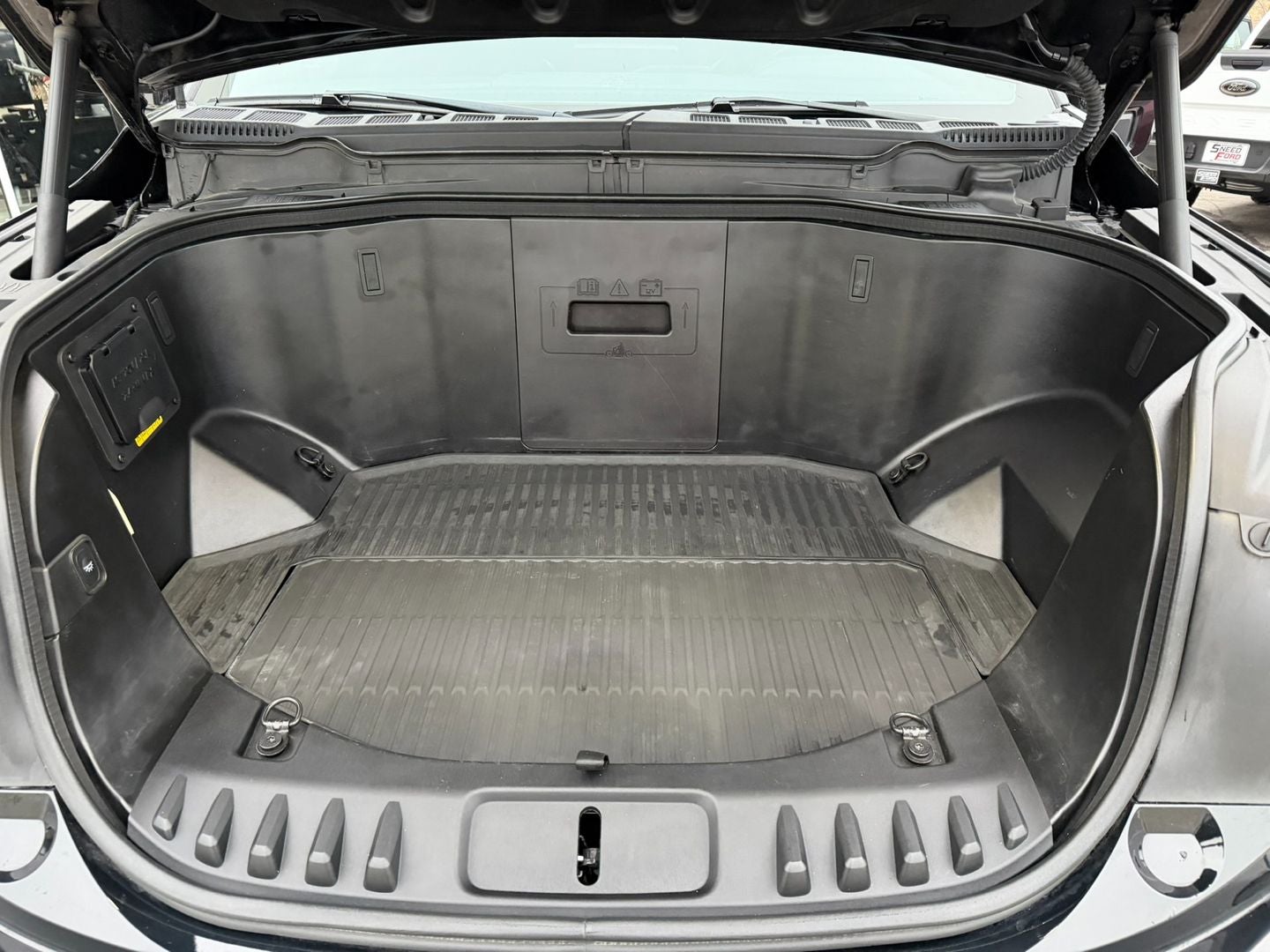 2022 Ford F-150 Lightning LARIAT