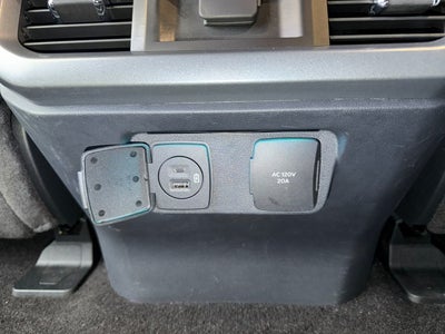 2022 Ford F-150 Lightning LARIAT