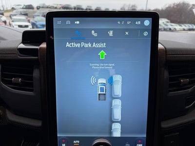 2022 Ford F-150 Lightning LARIAT