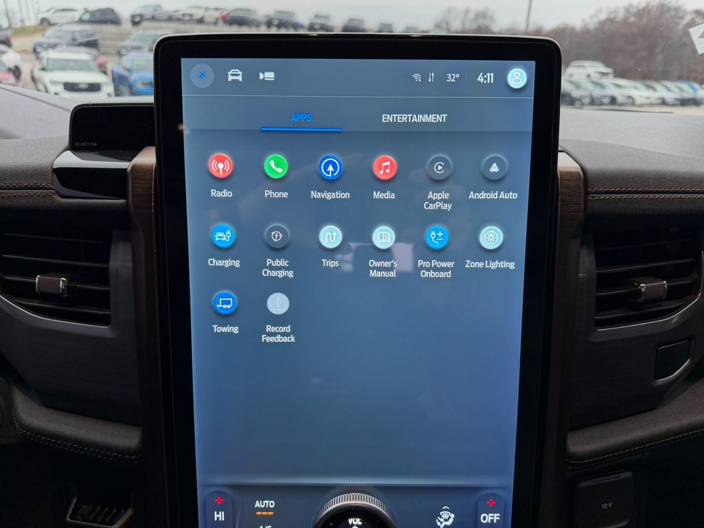 2022 Ford F-150 Lightning LARIAT