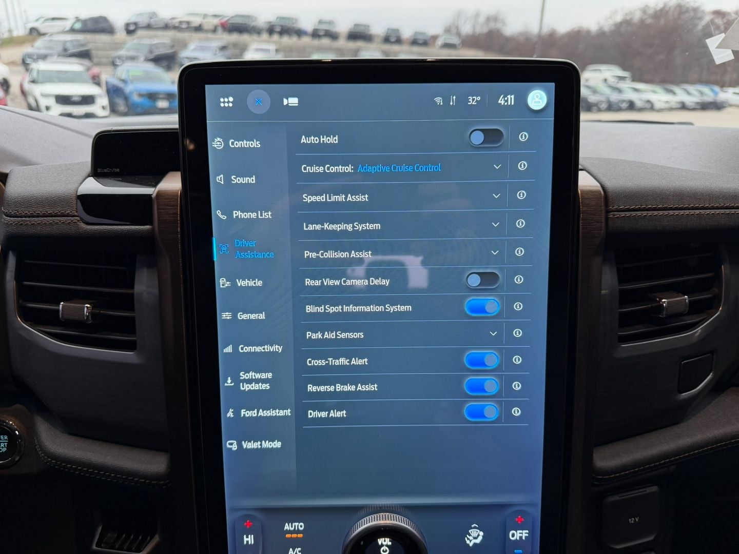 2022 Ford F-150 Lightning LARIAT