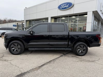 2022 Ford F-150 Lightning LARIAT