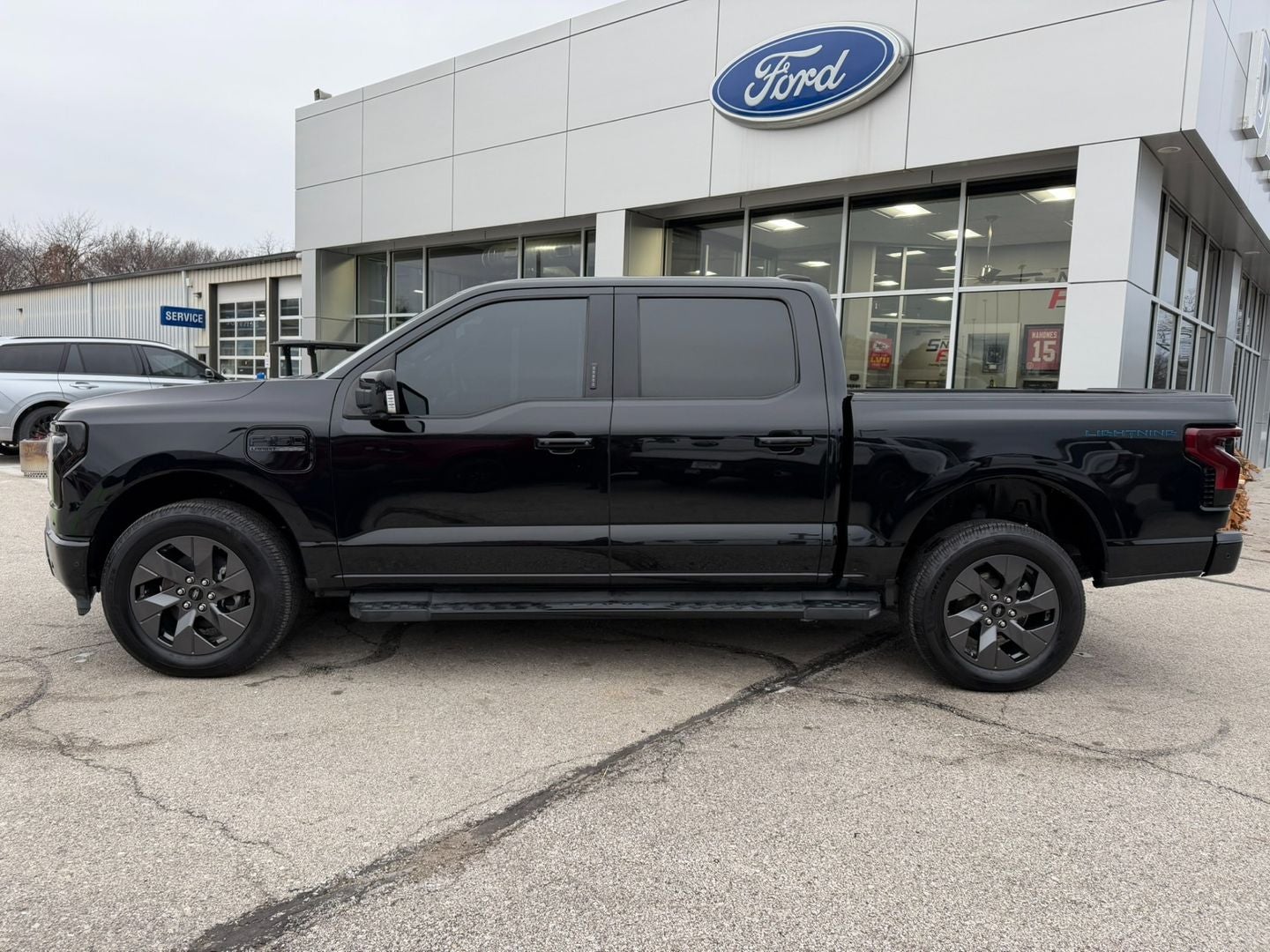 2022 Ford F-150 Lightning LARIAT