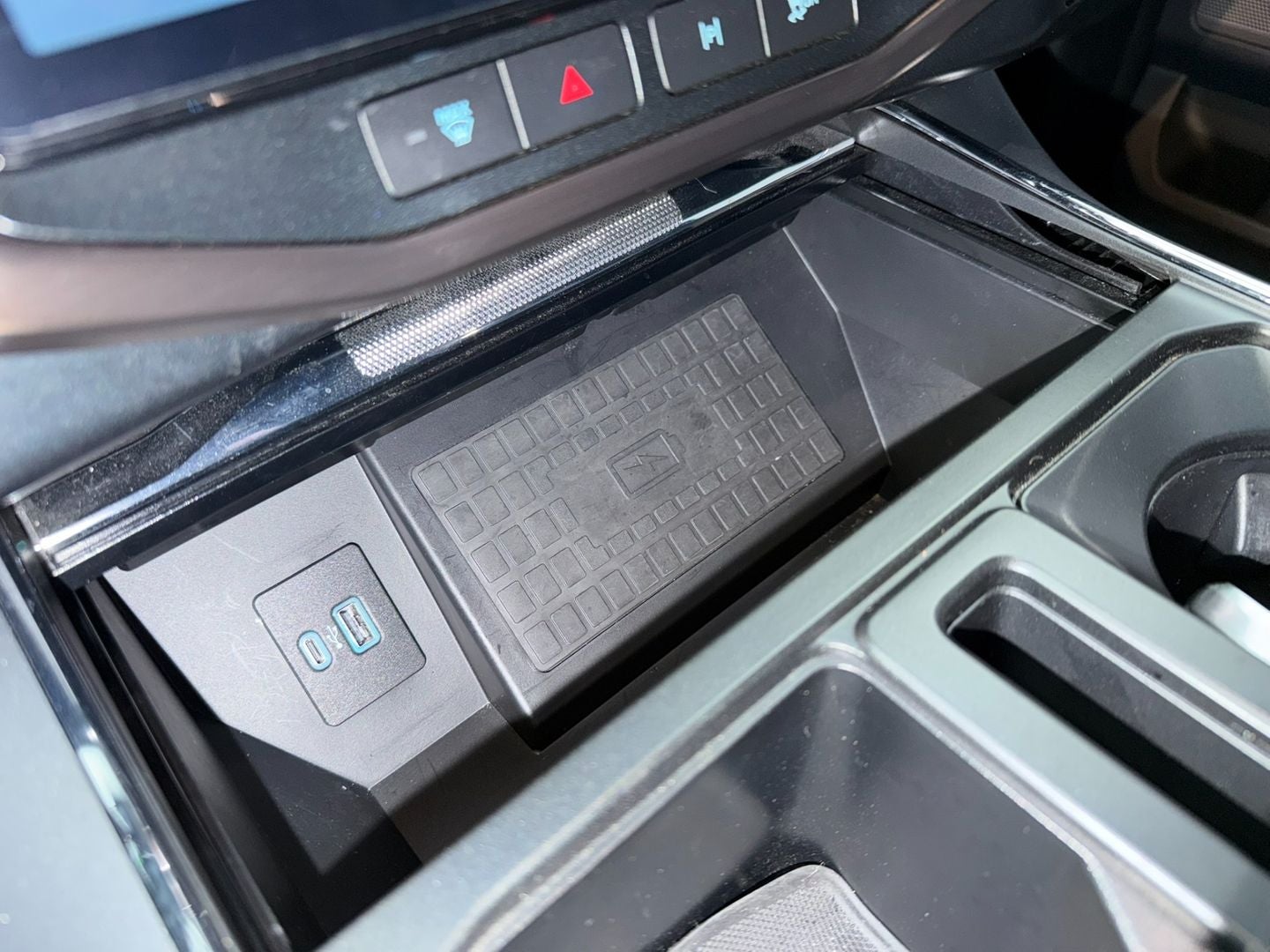 2022 Ford F-150 Lightning LARIAT