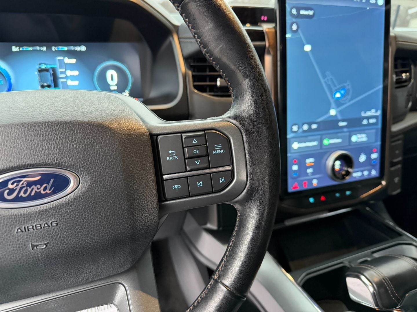 2022 Ford F-150 Lightning LARIAT