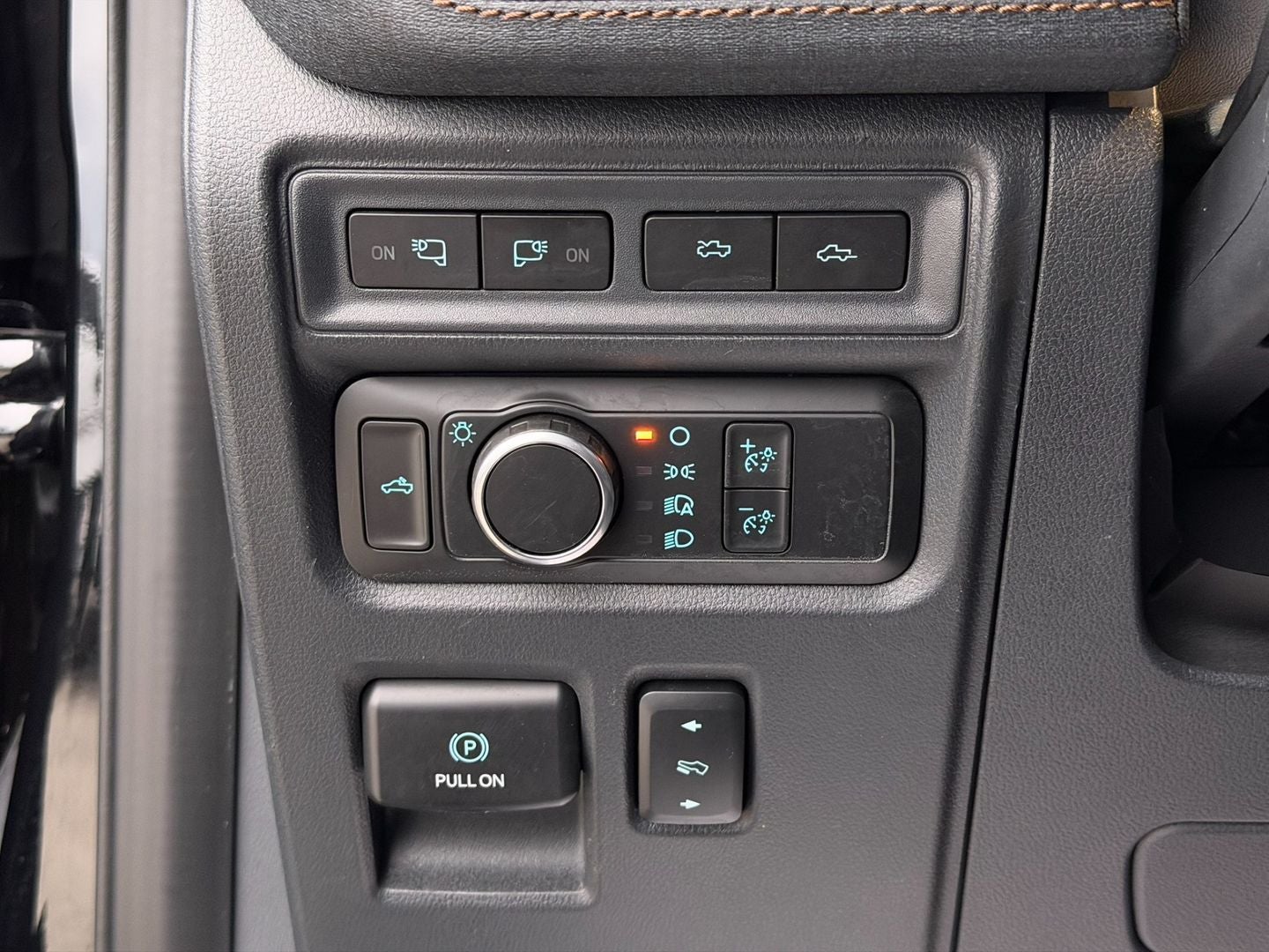 2022 Ford F-150 Lightning LARIAT