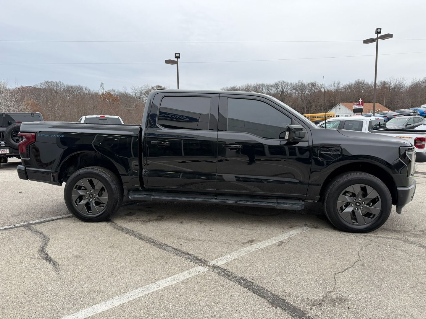2022 Ford F-150 Lightning LARIAT