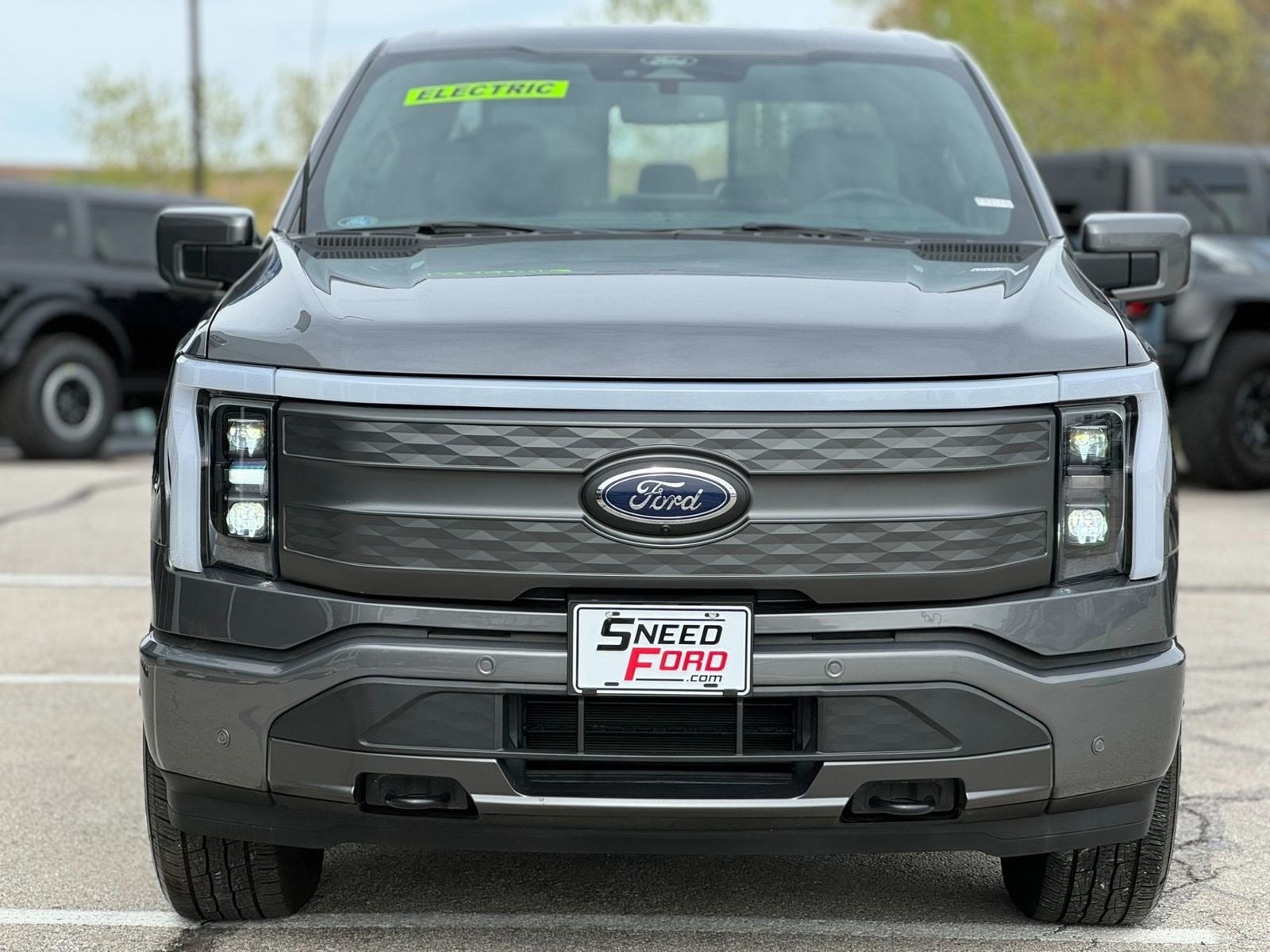 Used 2022 Ford F-150 Lightning Lariat with VIN 1FTVW1ELXNWG14622 for sale in Gower, MO
