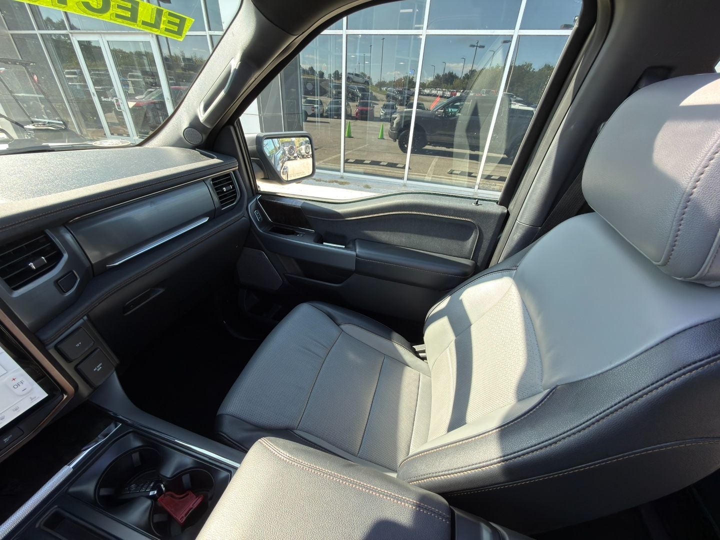 2023 Ford F-150 Lightning LARIAT
