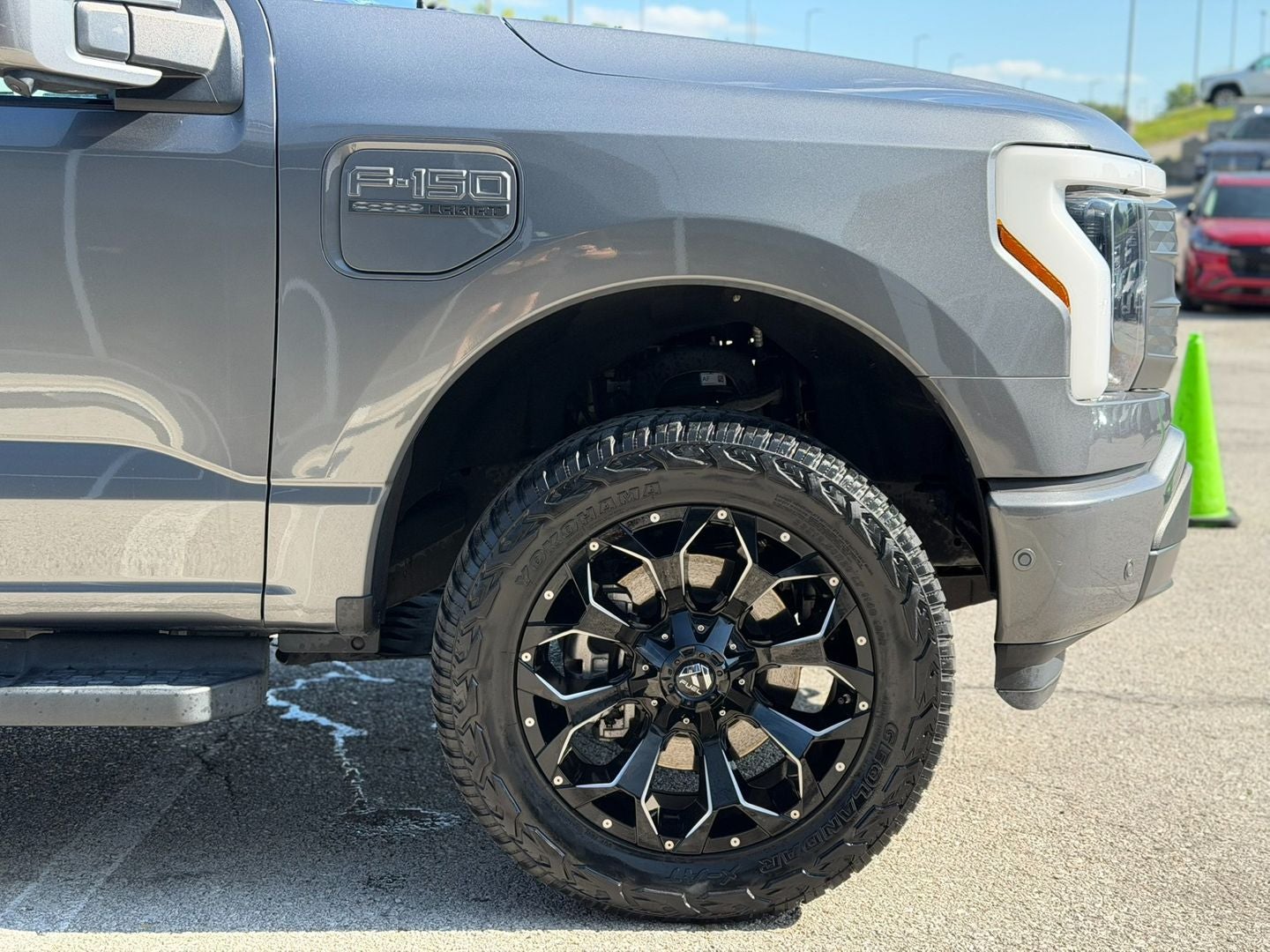 2023 Ford F-150 Lightning LARIAT