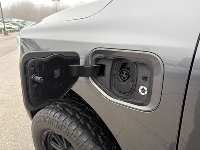 2023 Ford F-150 Lightning LARIAT