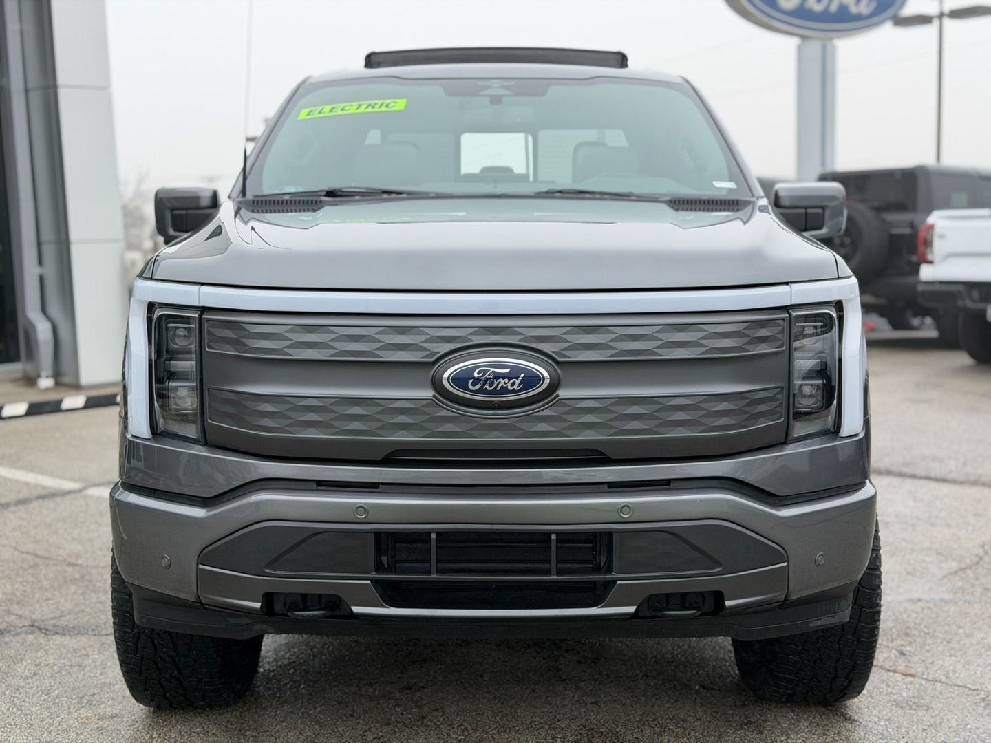 2023 Ford F-150 Lightning LARIAT