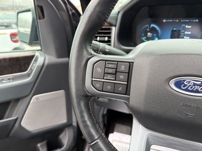 2023 Ford F-150 Lightning LARIAT