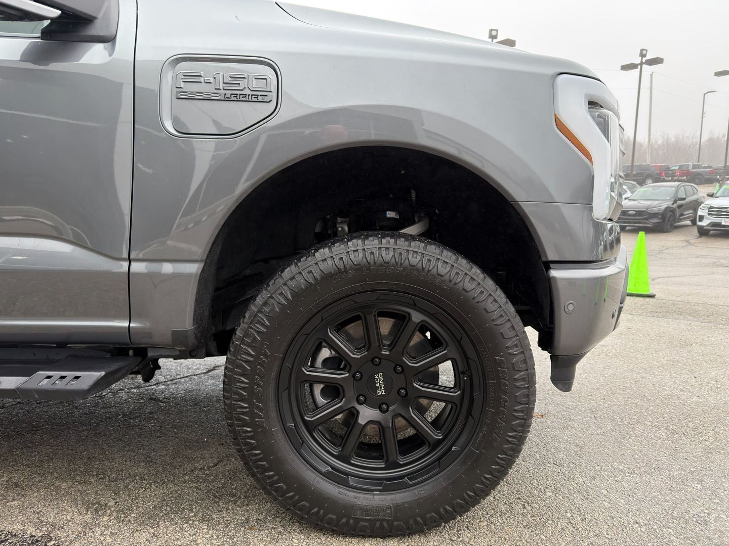 2023 Ford F-150 Lightning LARIAT