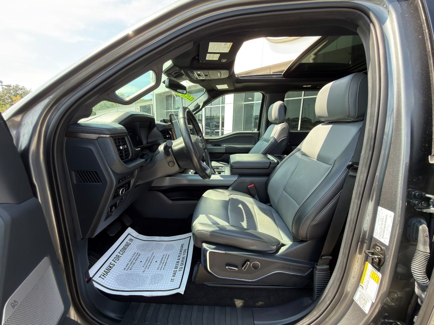 2023 Ford F-150 Lightning LARIAT