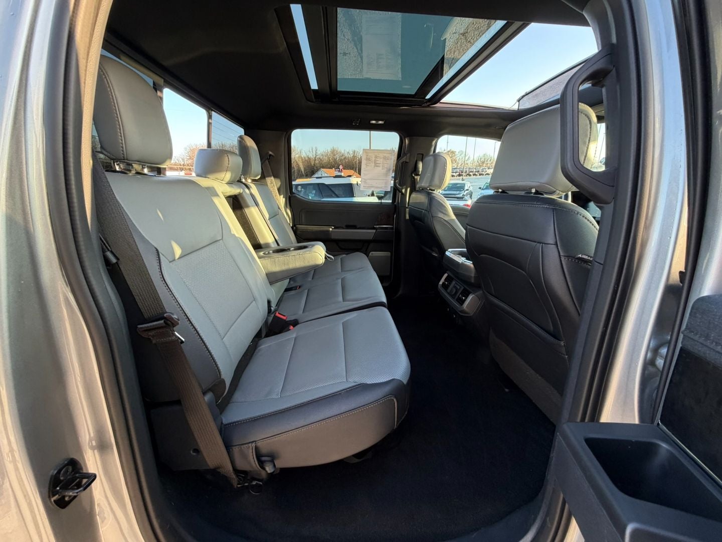 2023 Ford F-150 Lightning LARIAT