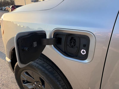 2023 Ford F-150 Lightning LARIAT