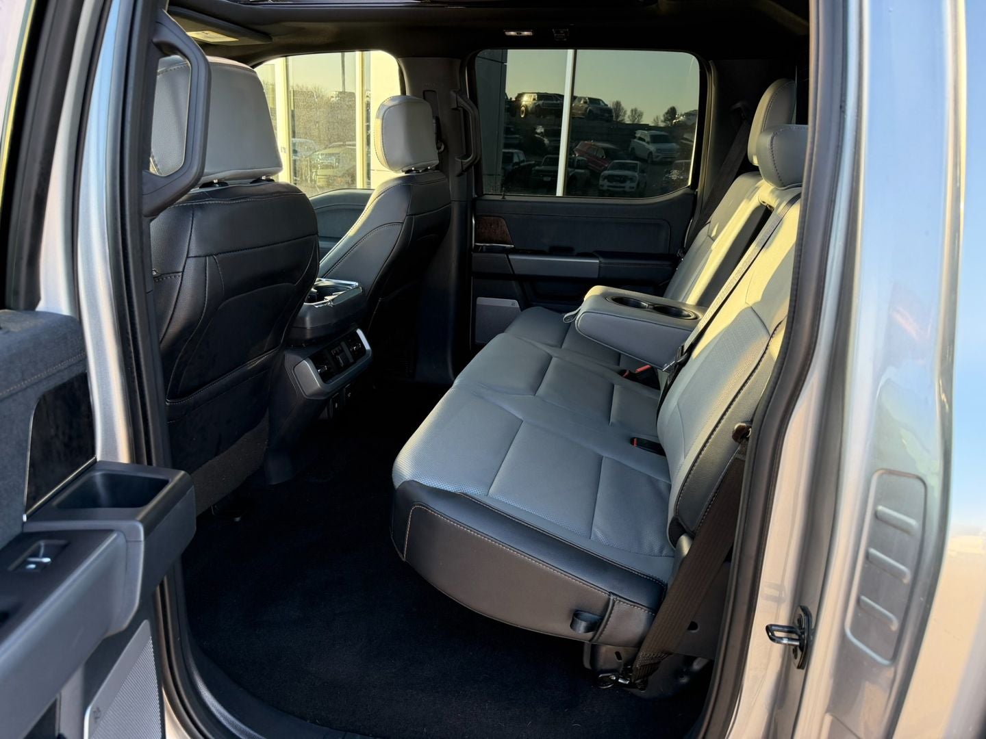 2023 Ford F-150 Lightning LARIAT