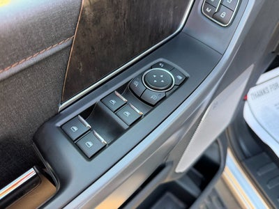 2023 Ford F-150 Lightning LARIAT