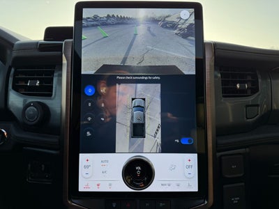 2023 Ford F-150 Lightning LARIAT