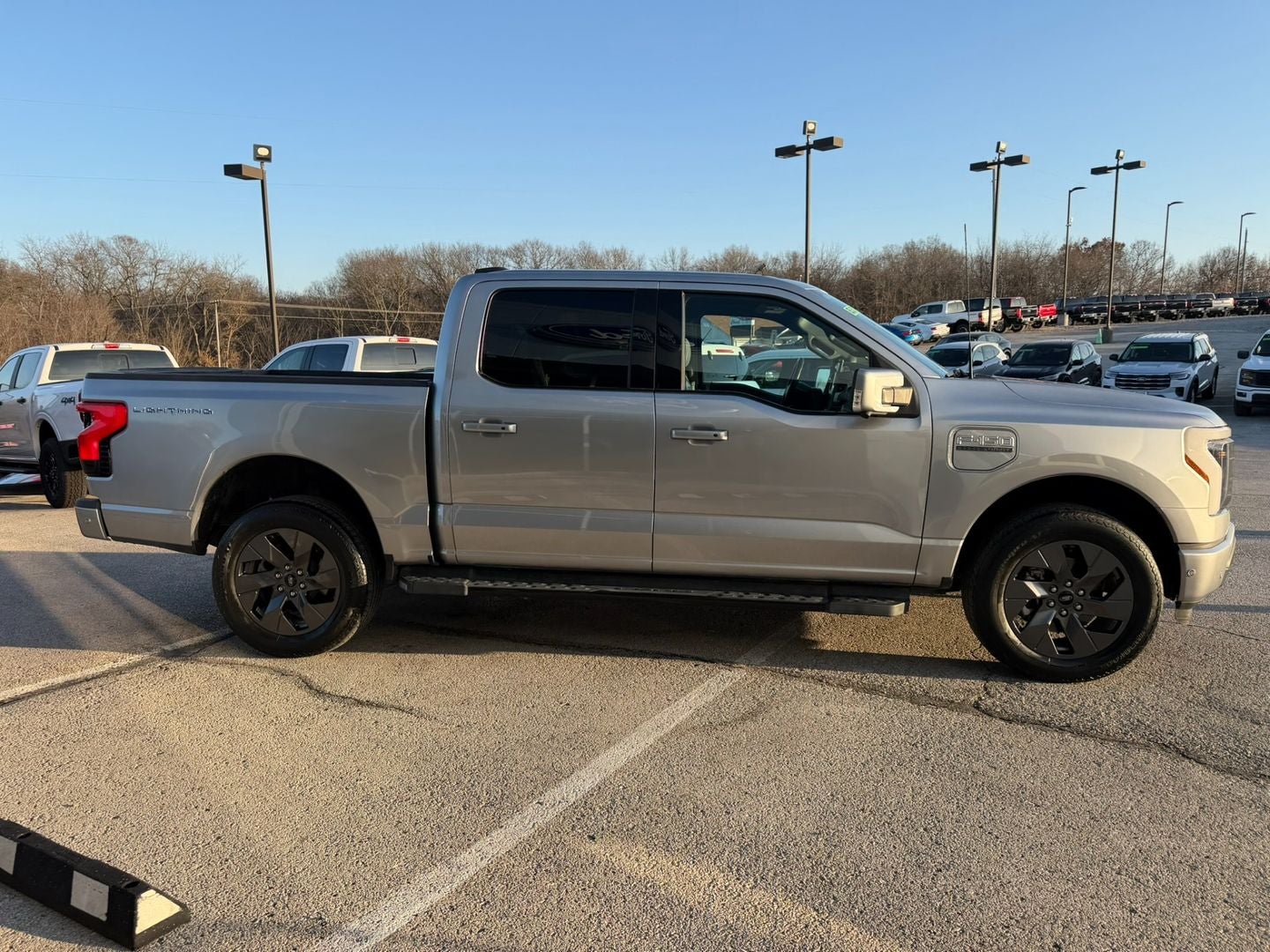 2023 Ford F-150 Lightning LARIAT