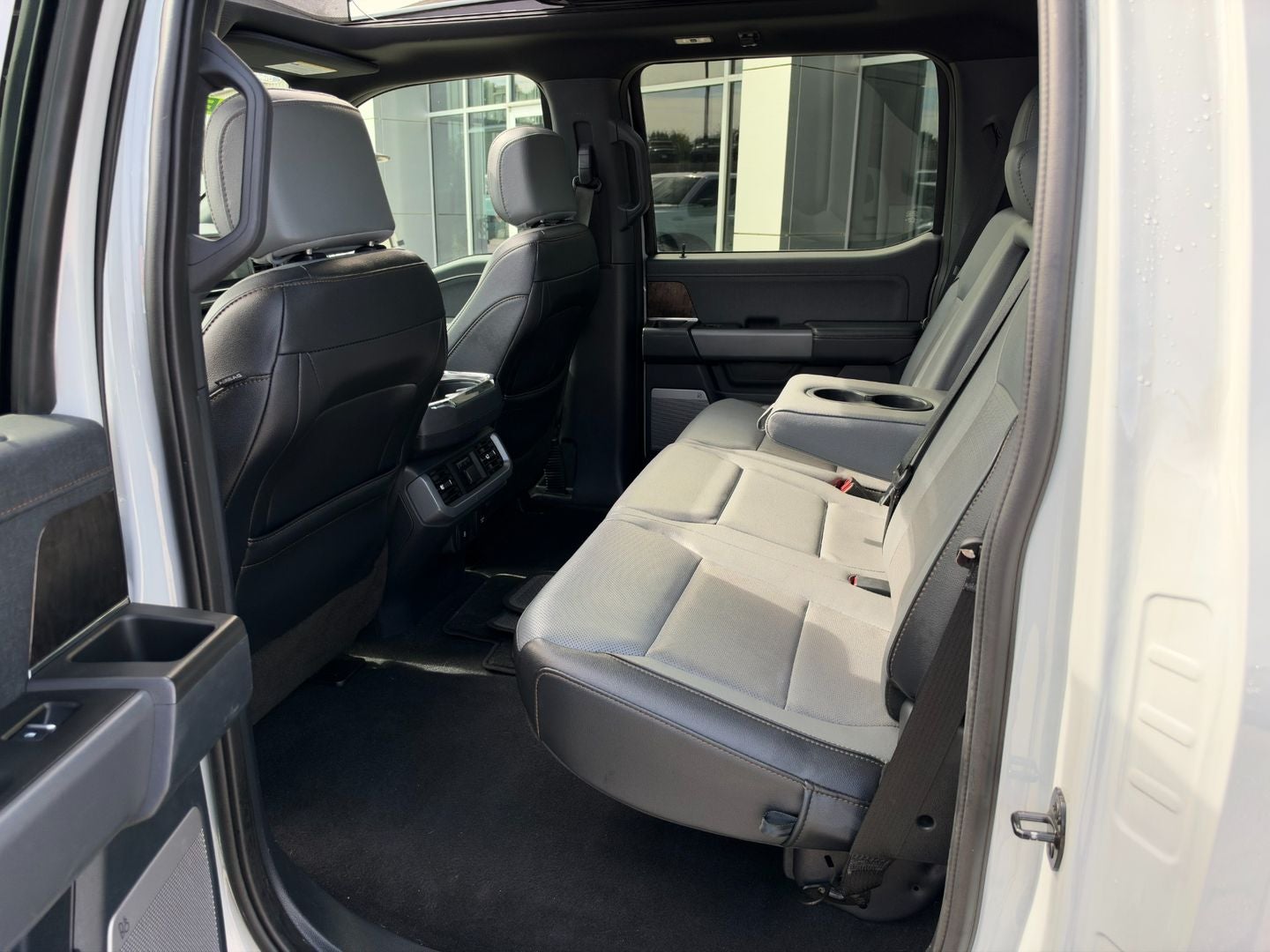 2023 Ford F-150 Lightning LARIAT