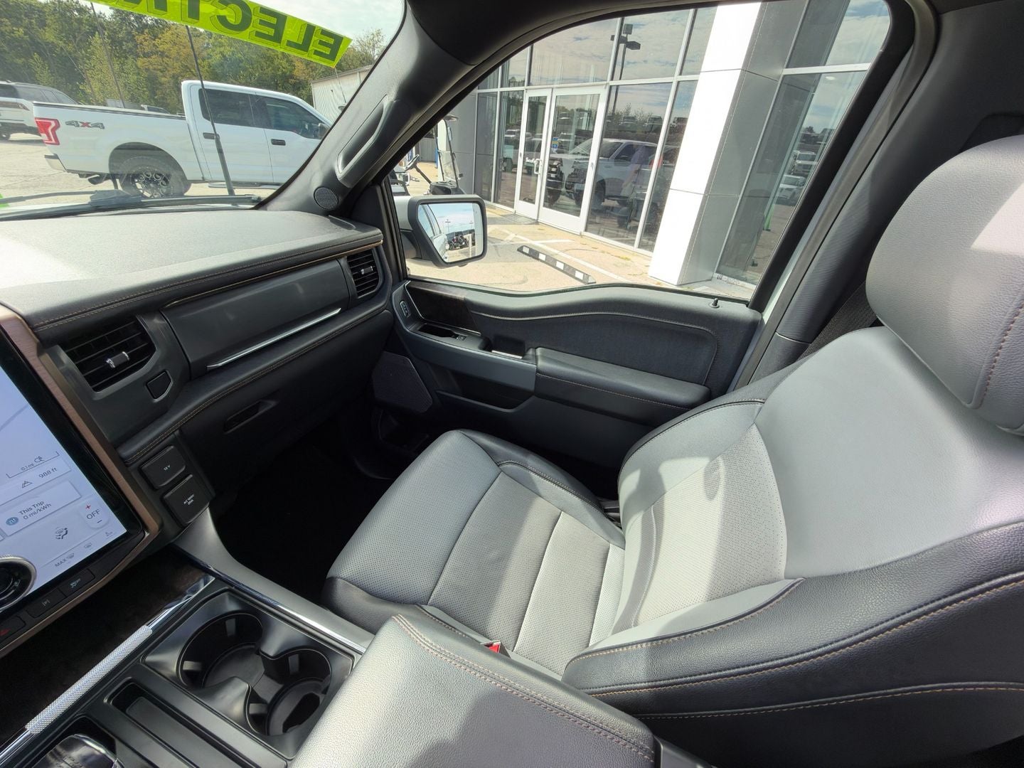 2023 Ford F-150 Lightning LARIAT