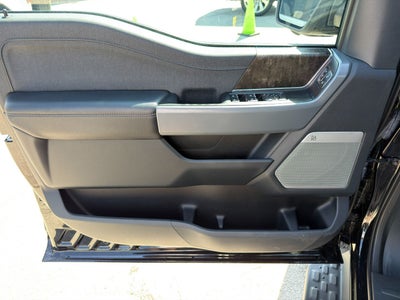 2023 Ford F-150 Lightning LARIAT