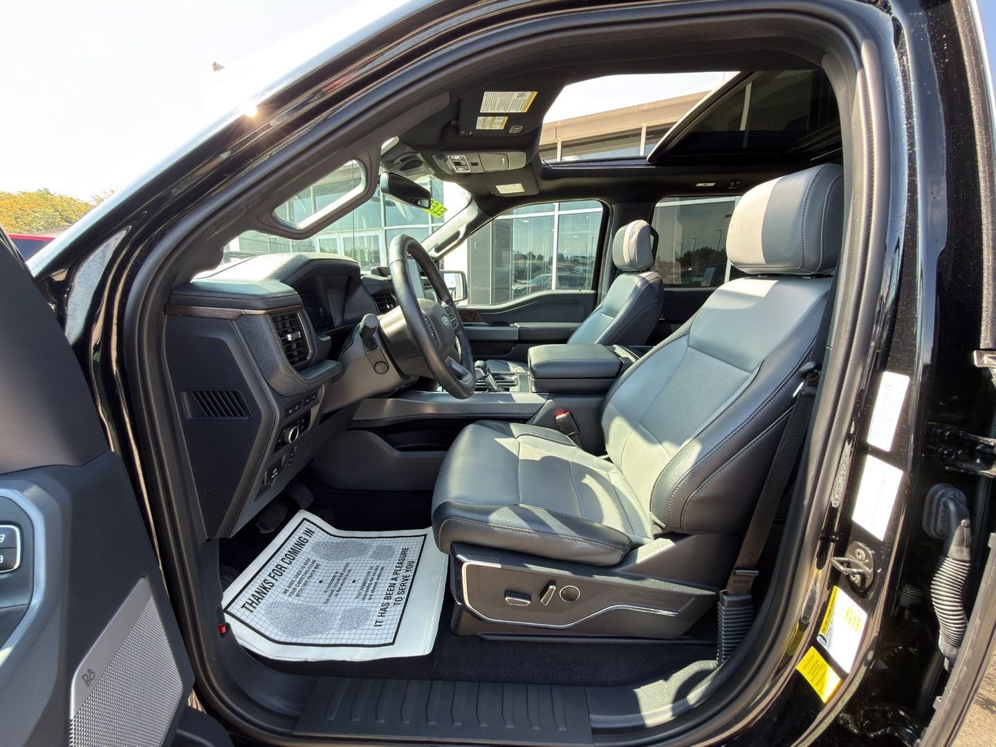2023 Ford F-150 Lightning LARIAT