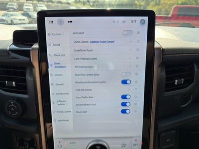 2023 Ford F-150 Lightning LARIAT