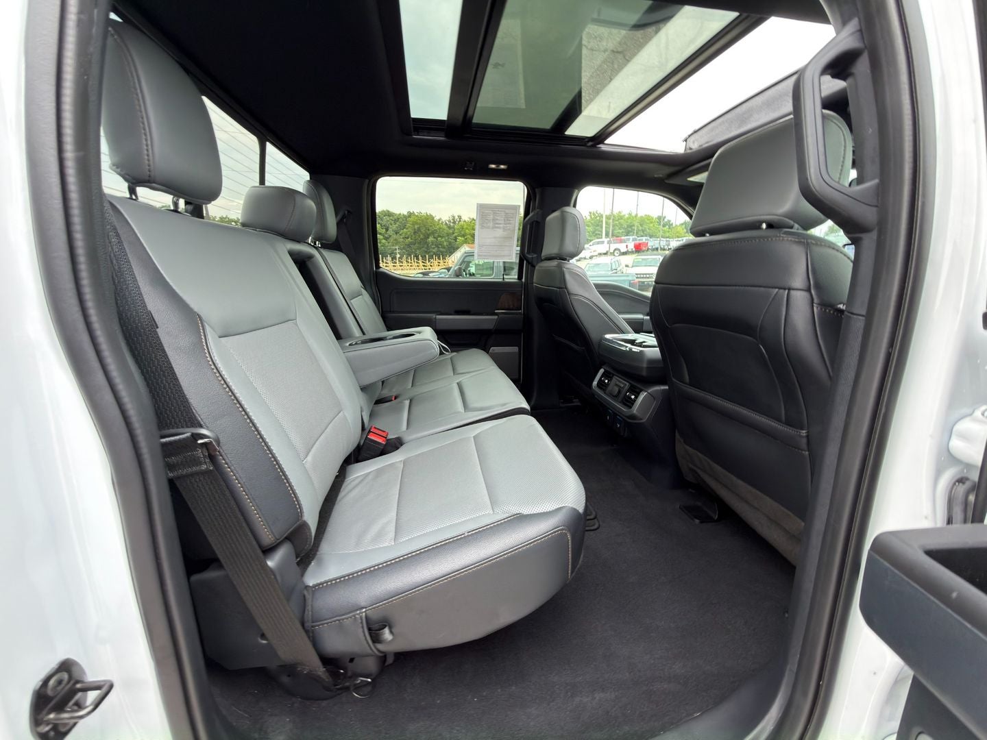 2023 Ford F-150 Lightning LARIAT
