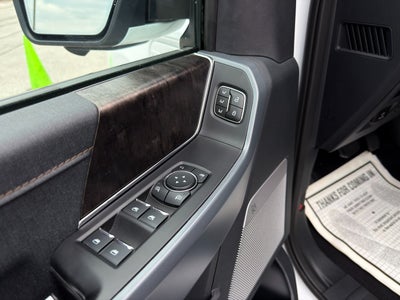 2023 Ford F-150 Lightning LARIAT