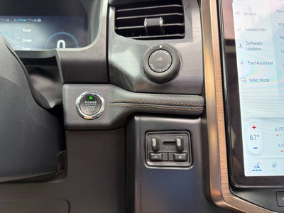 2023 Ford F-150 Lightning LARIAT