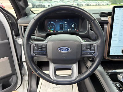 2023 Ford F-150 Lightning LARIAT
