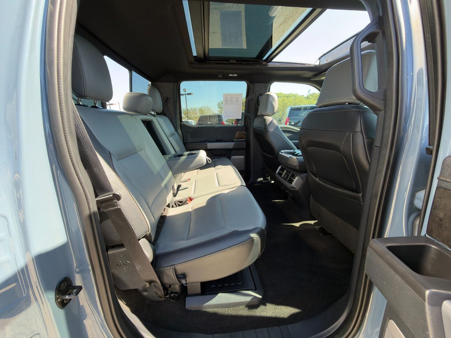 2023 Ford F-150 Lightning LARIAT